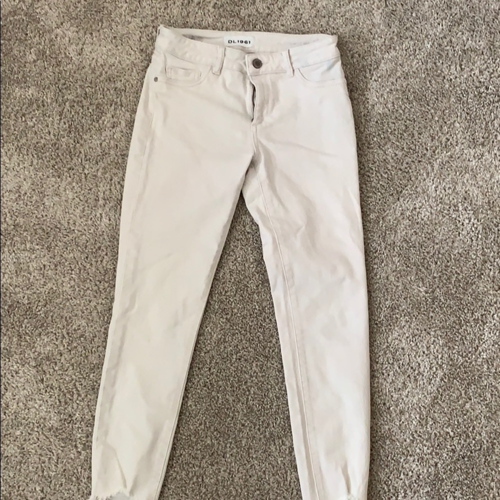 Dl1961 off-white 26 Florence frayed crop jean